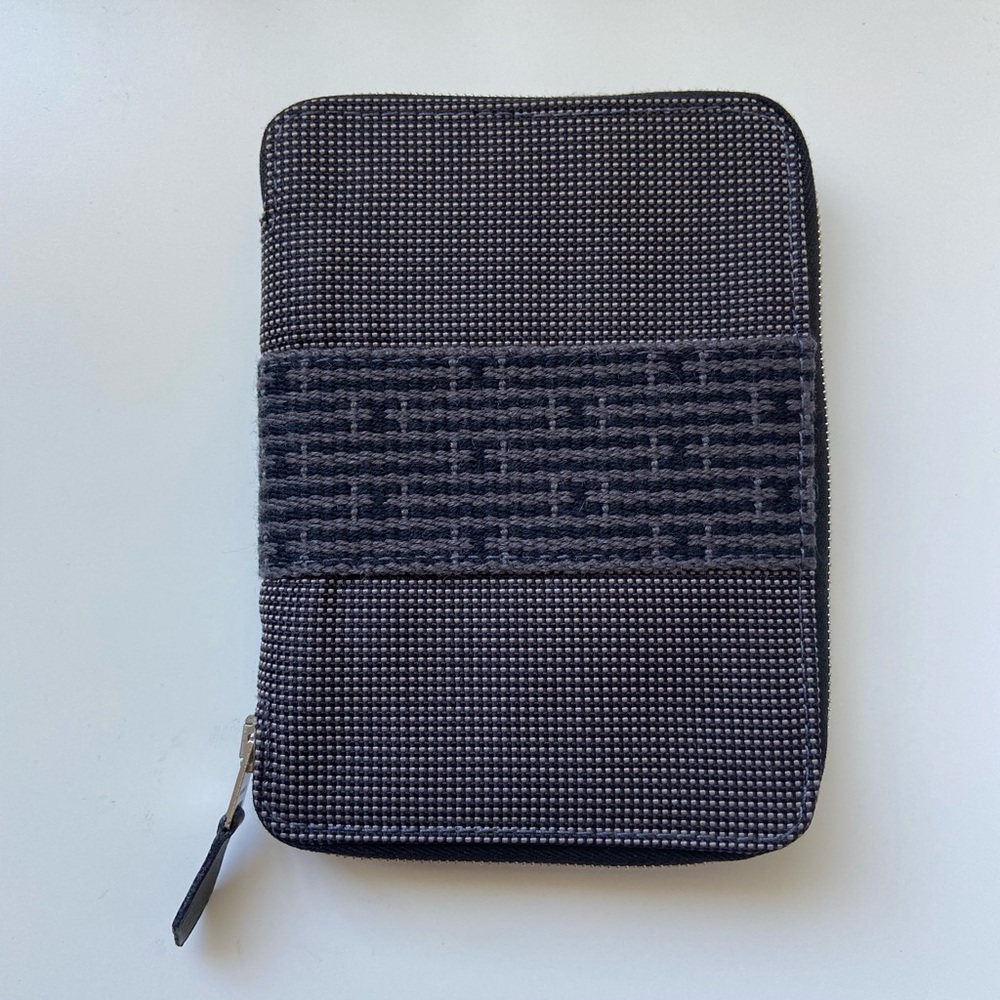 Hermes yell line wallet organizer